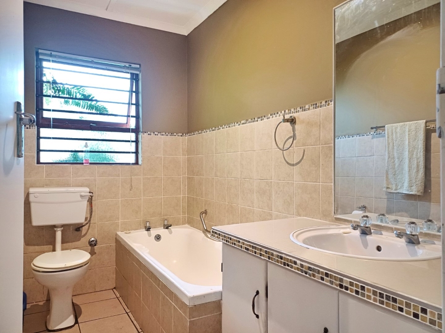 3 Bedroom Property for Sale in Denneoord Western Cape